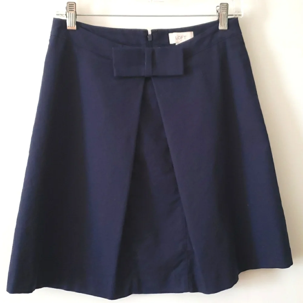 Ann Taylor Loft Navy Bow Skirt Size 2